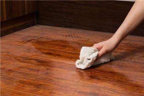 木地板怎么清洗