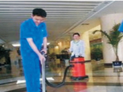 郑州东区保洁公司说说几种地毯清洗方式